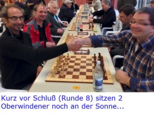 Kurz vor Schluß (Runde 8) sitzen 2 Oberwindener noch an der Sonne